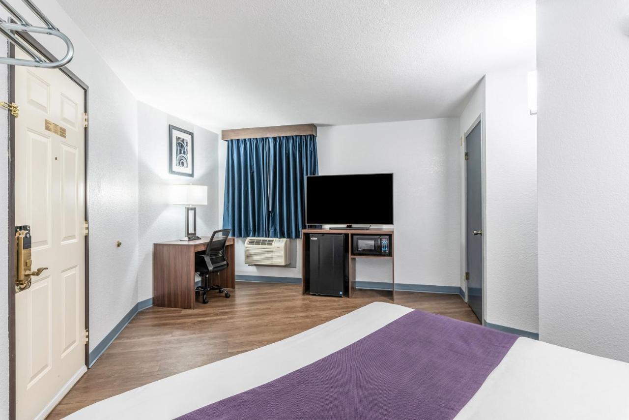 Americas Best Value Inn Searcy Exterior photo