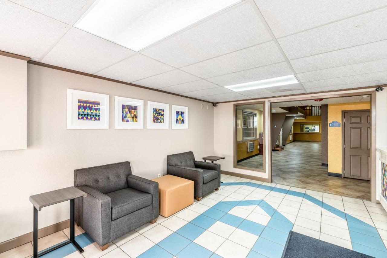 Americas Best Value Inn Searcy Exterior photo